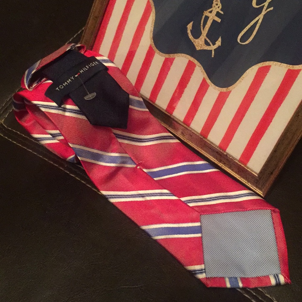 NWOT Tommy Hilfiger Necktie